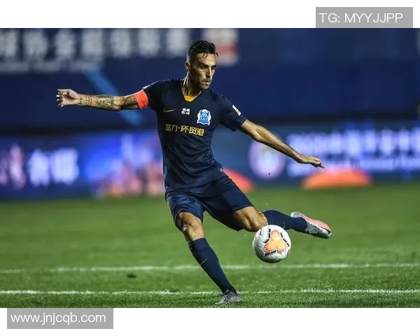 2018年富力与恒大激战回顾：精彩瞬间与战术分析全景展现